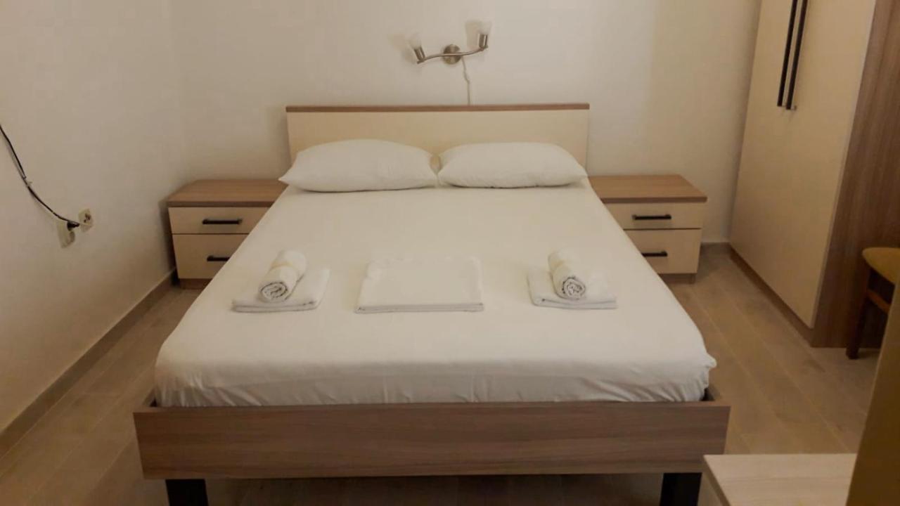 Apartments Dragica Milna  Kültér fotó