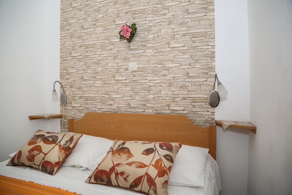 Apartments Dragica Milna  Kültér fotó