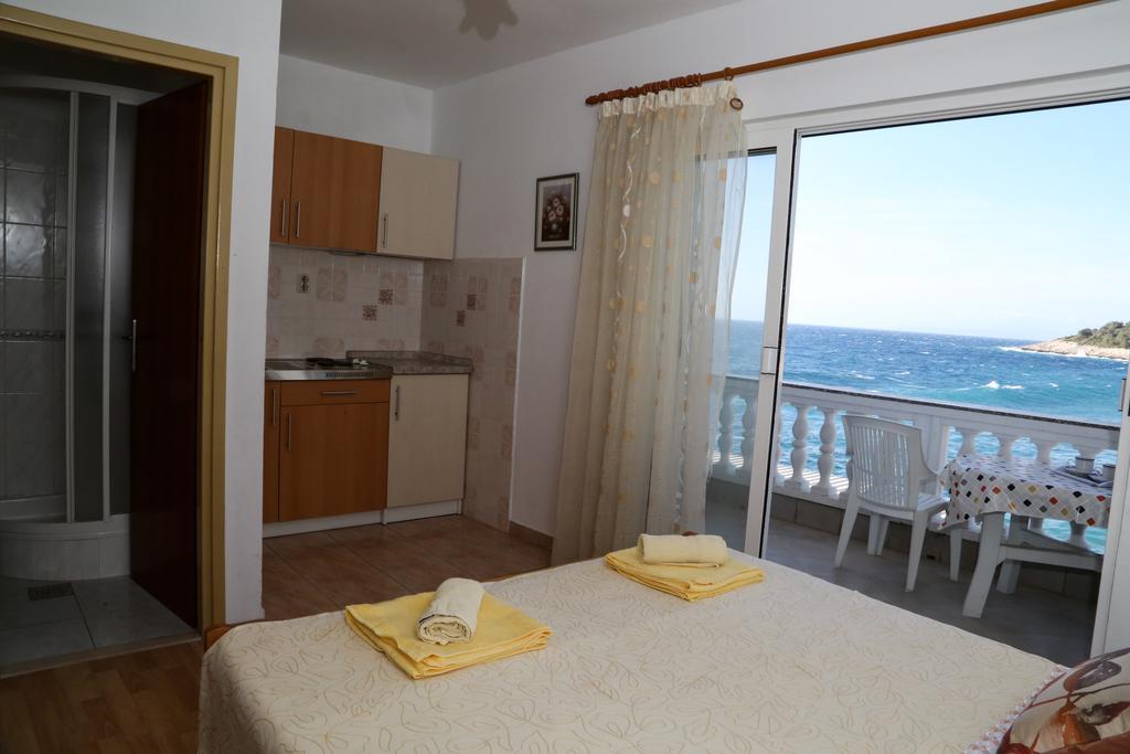 Apartments Dragica Milna  Kültér fotó