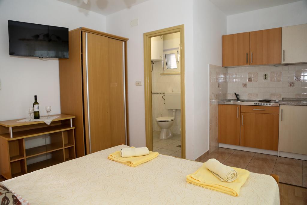 Apartments Dragica Milna  Kültér fotó
