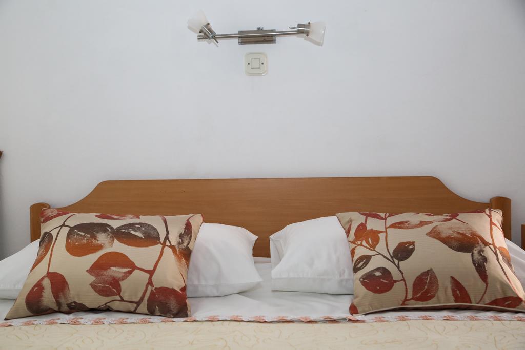 Apartments Dragica Milna  Kültér fotó