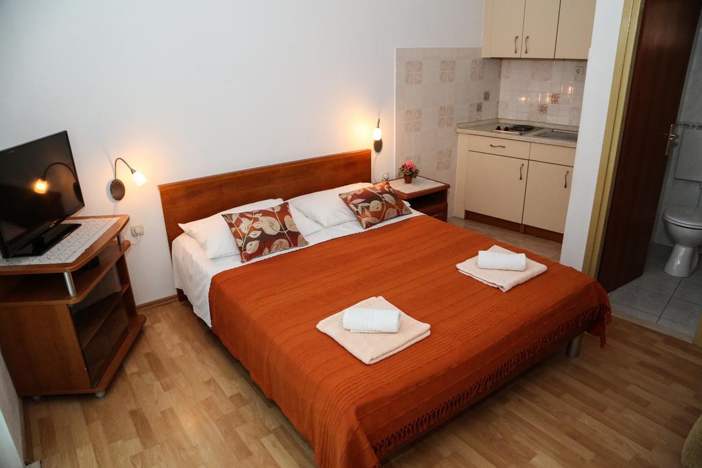 Apartments Dragica Milna  Kültér fotó